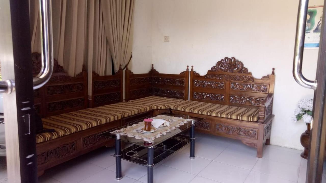 Cheap Inn Banyuwangi Banyuwangi  Εξωτερικό φωτογραφία