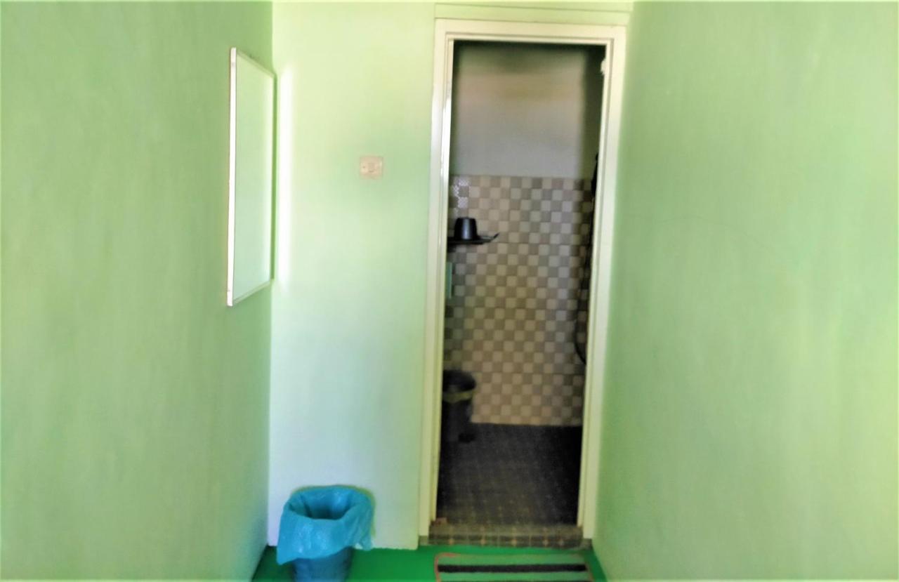 Cheap Inn Banyuwangi Banyuwangi  Εξωτερικό φωτογραφία